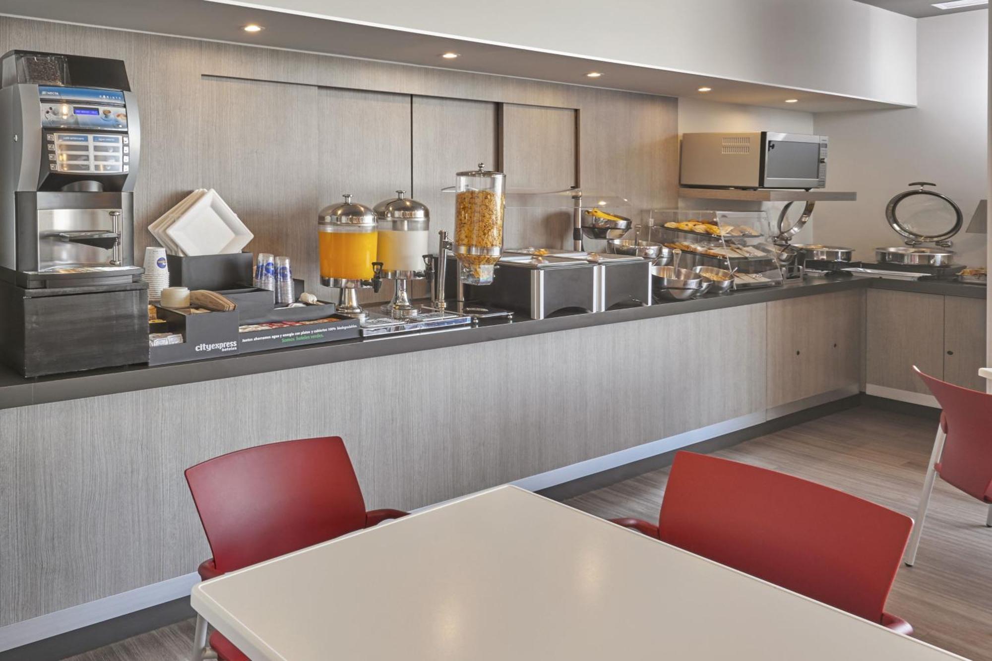 City Express Junior By Marriott San Luis Potosi Carranza Екстер'єр фото